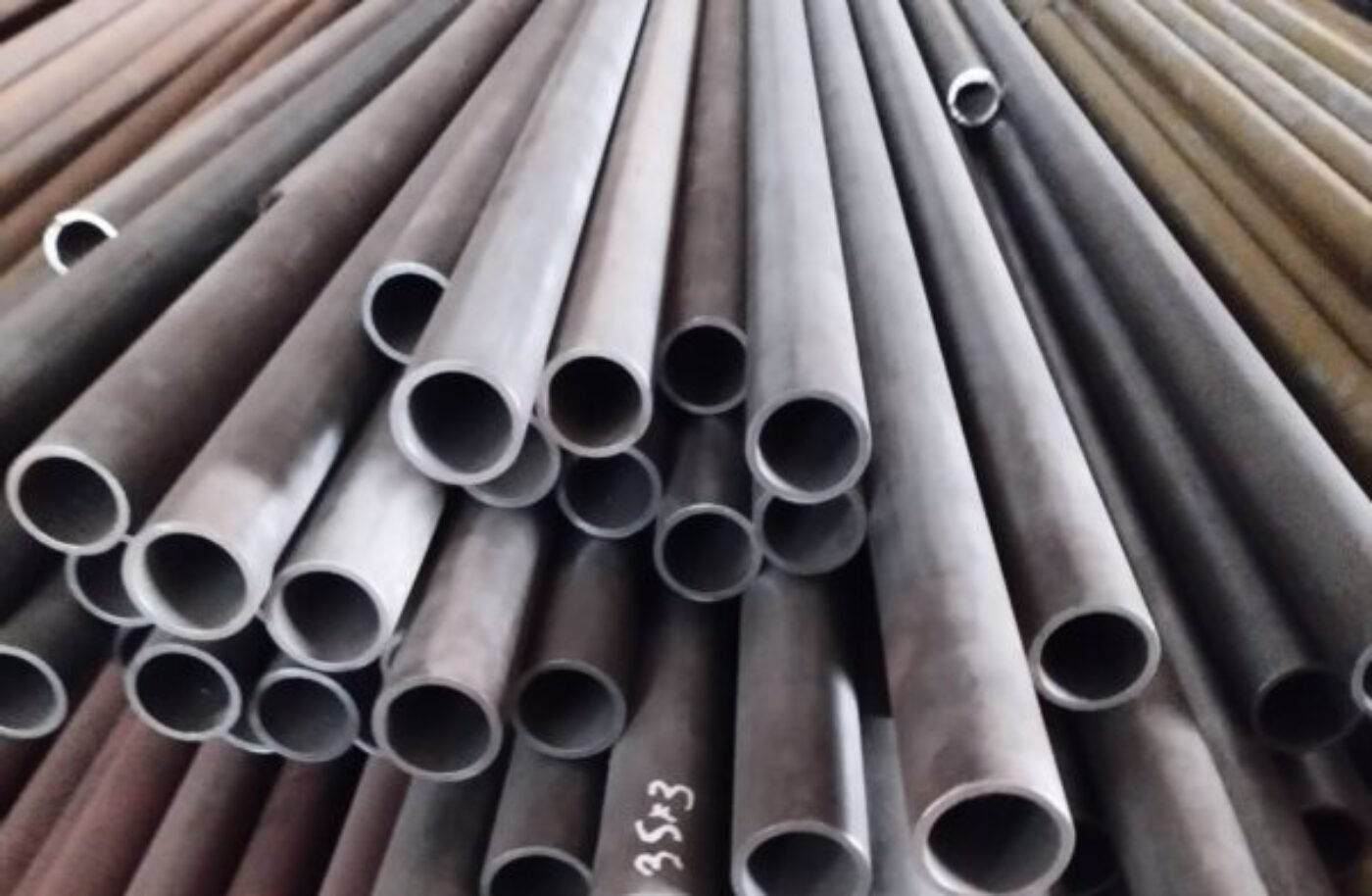 Тонкостенные и толстостенные стальные трубы: где и зачем применяются