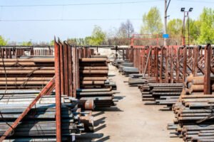 Майданчик для металобази