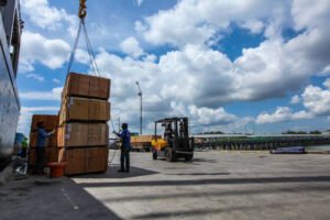 Майданчик під логістику та перевалку вантажів