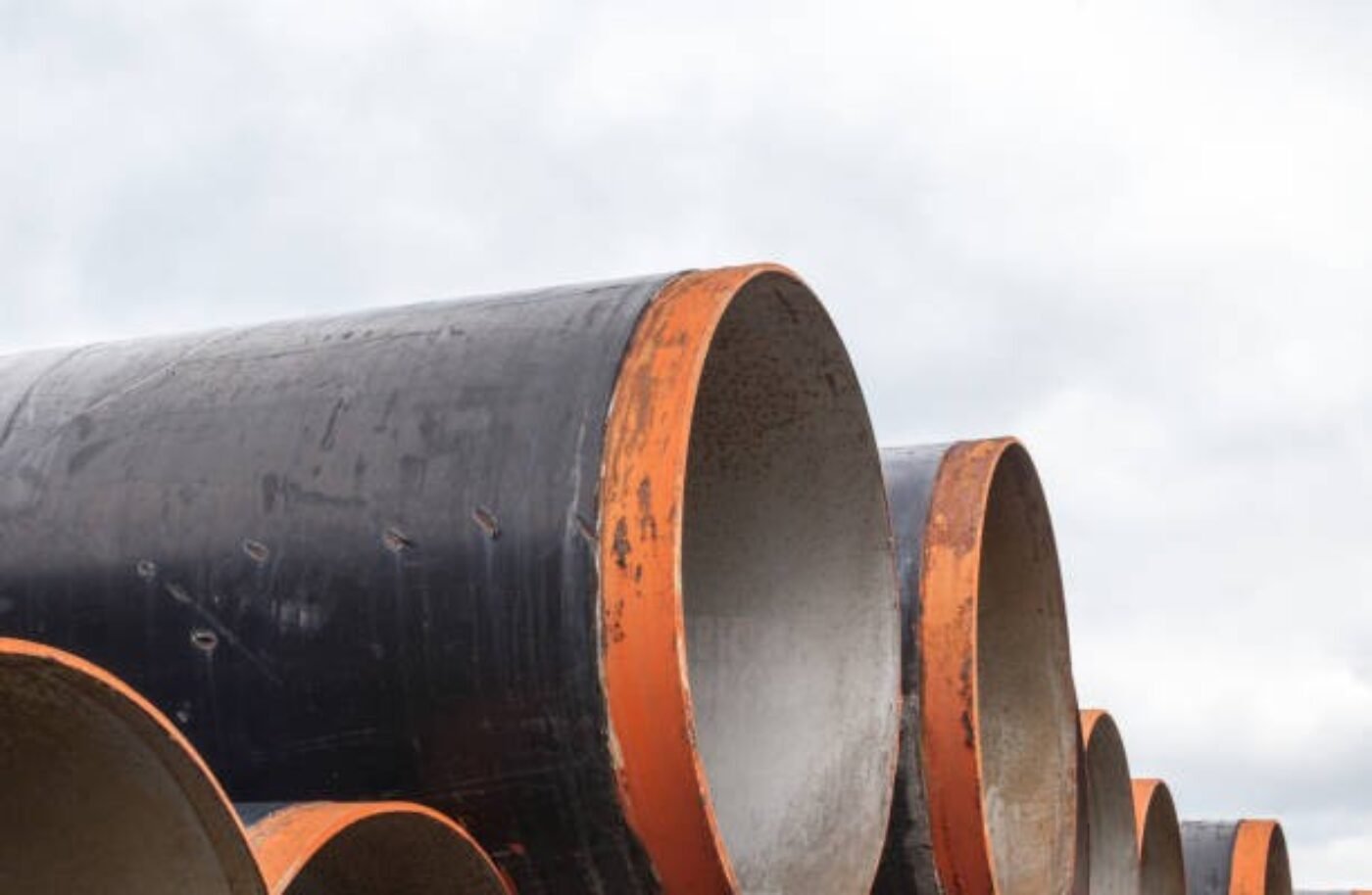 Трубы в ВУС изоляции: защита от коррозии и теплопотерь